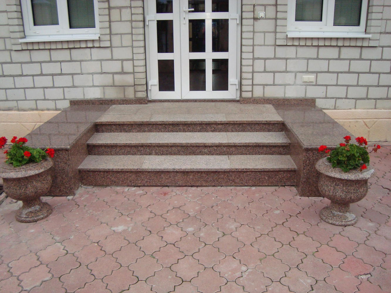 granite_slabs_flower_of_ukraine_2