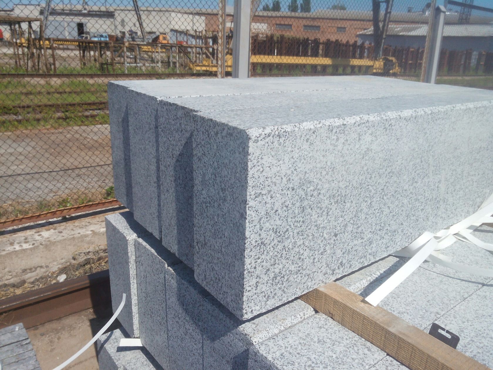 granite_slabs_tiles_grey_ukraine_8